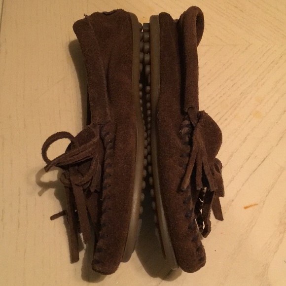 Minnetonka Moccasins - Picture 6 of 8